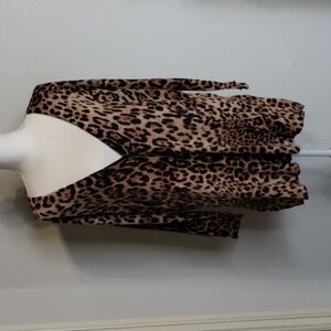 Ellison button down lightweight leopard animal print cardigan sweater sz medium